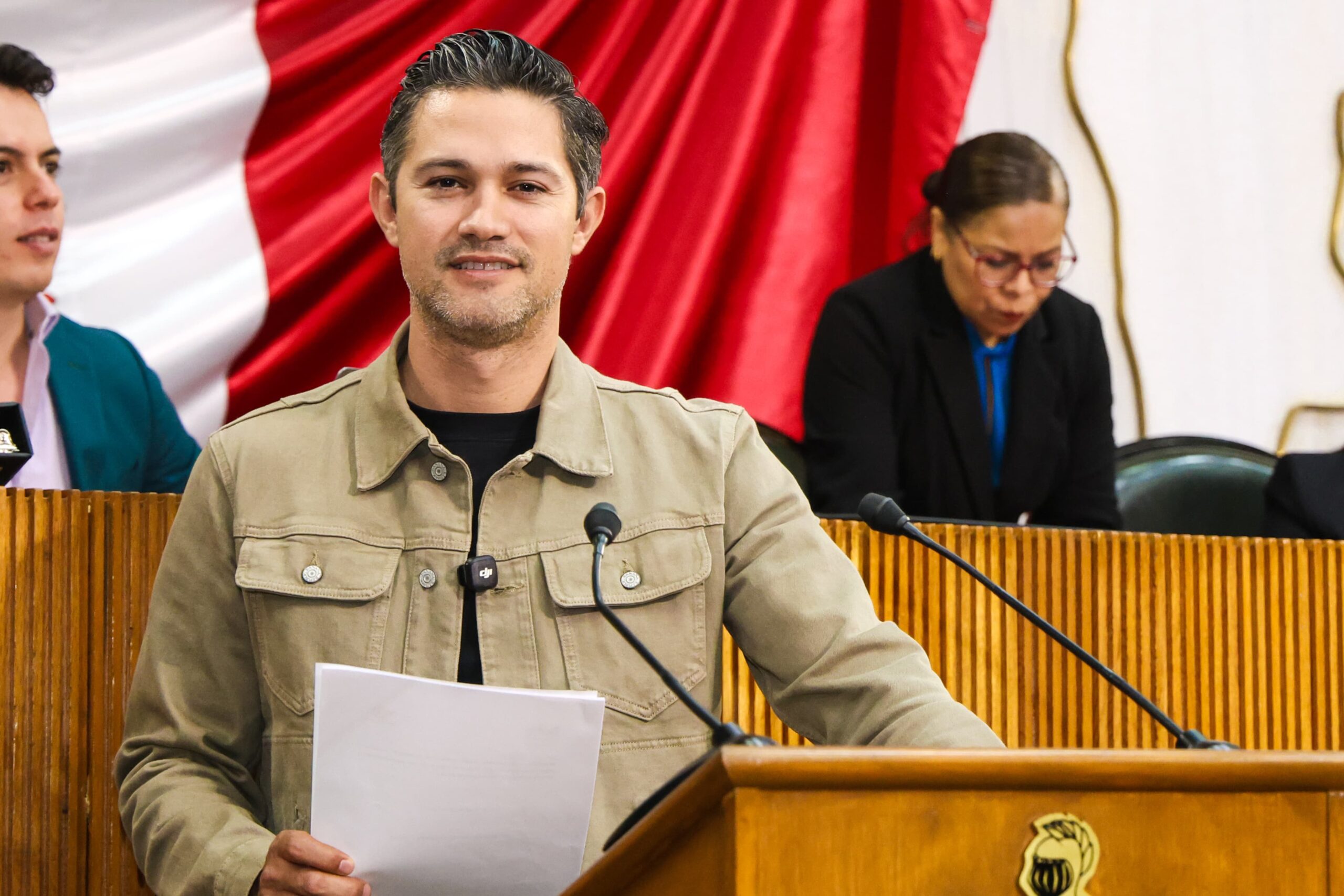 Armando Víctor Gutiérrez busca poner límites al uso de la fuerza policial en Nuevo León