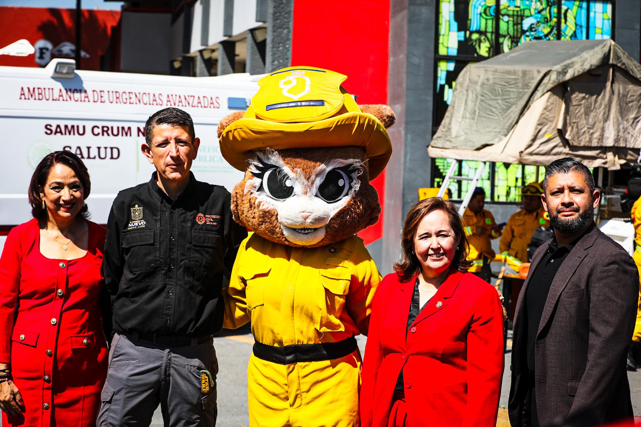 Protección Civil de Nuevo León realiza jornada de prevención en FACPYA