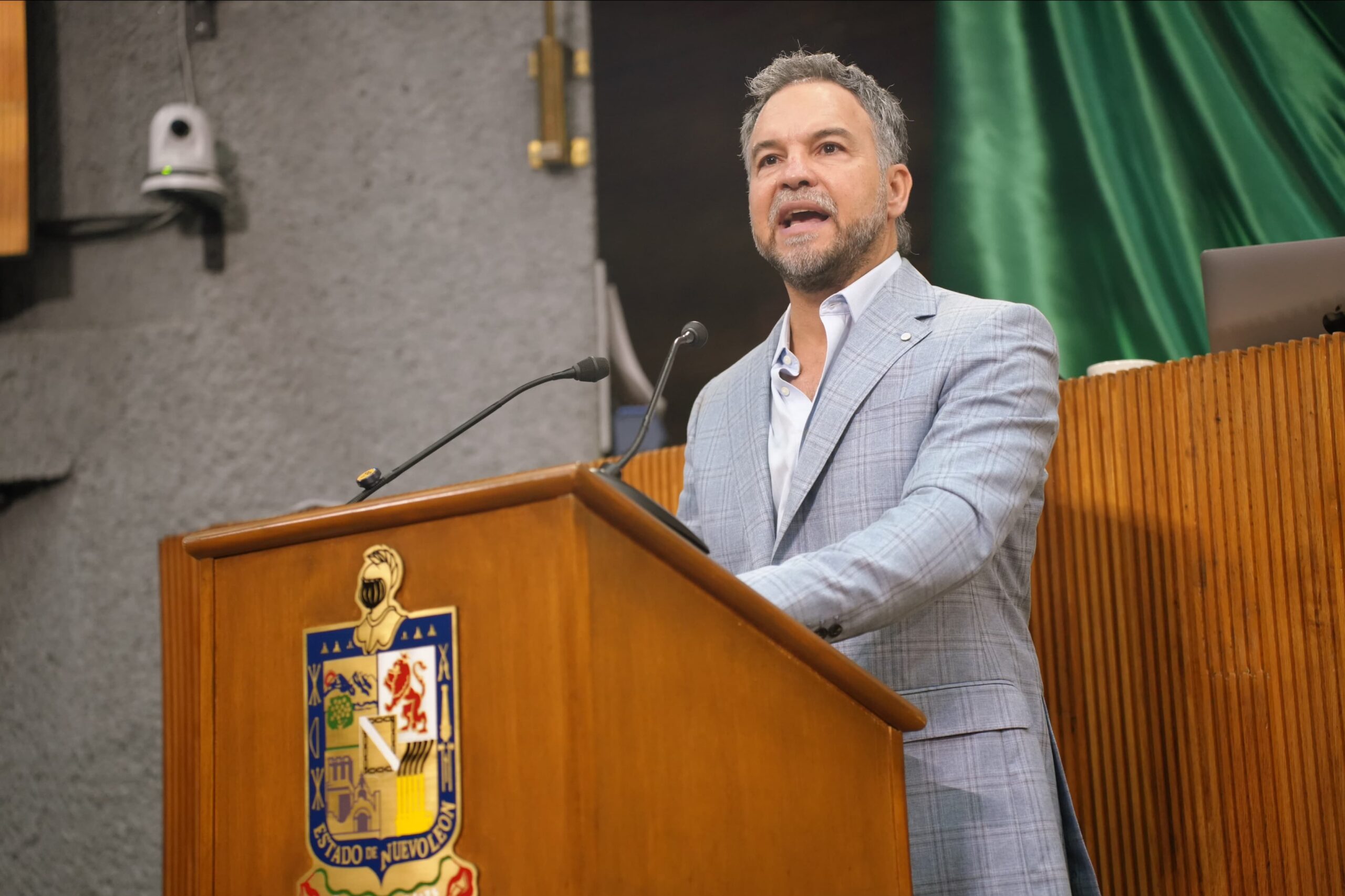 Mario Salinas hace un llamado para fortalecer el comercio y el turismo local en NL