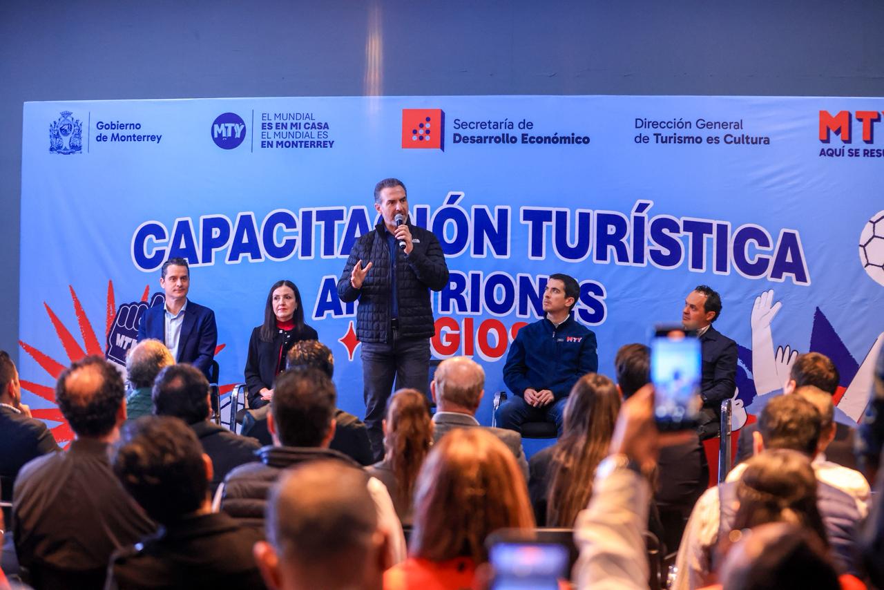 Capacita Monterrey a choferes y meseros para la atención al turista previo al Mundial 2026