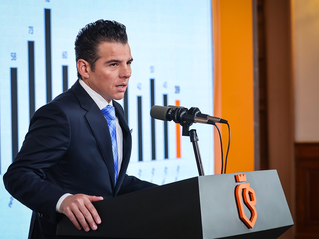 Supervisa Miguel Flores capacitación de Protección Civil en tu Escuela