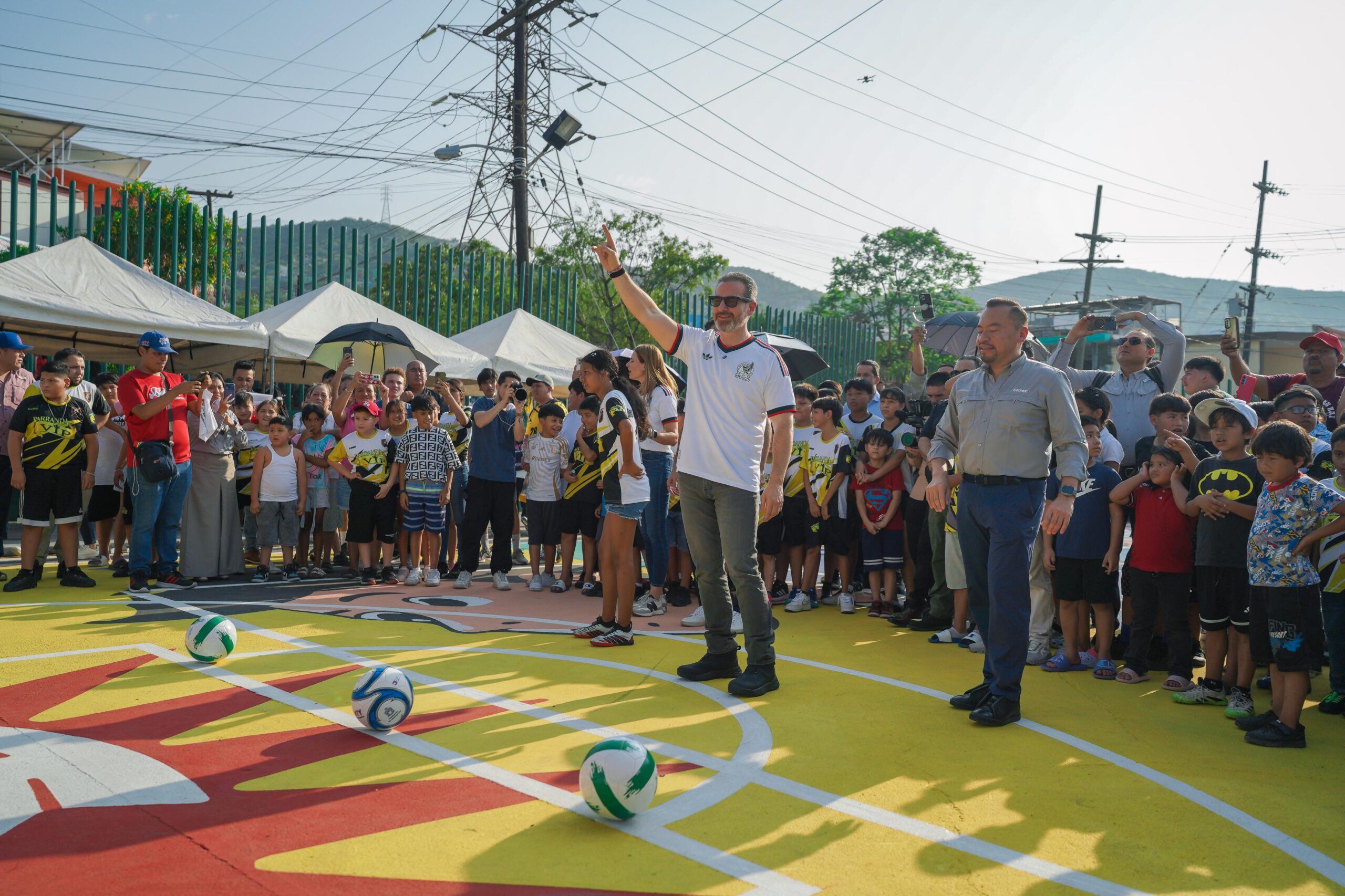 Entrega Monterrey canchas rehabilitadas rumbo al Mundial
