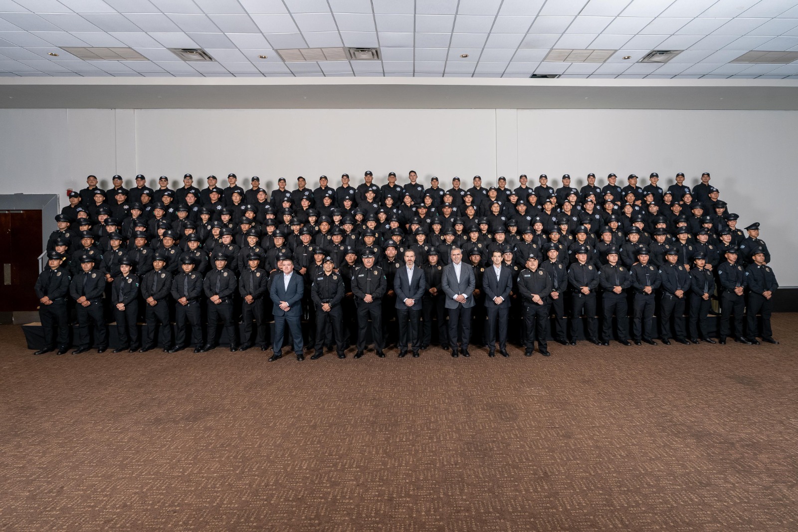 Crece fuerza policial de Monterrey con 166 nuevos elementos